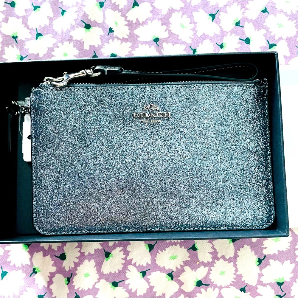 NIB Coach Glitter Wristlet in Silver Gunmetal